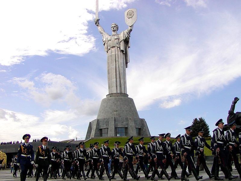 Почему киев город герой