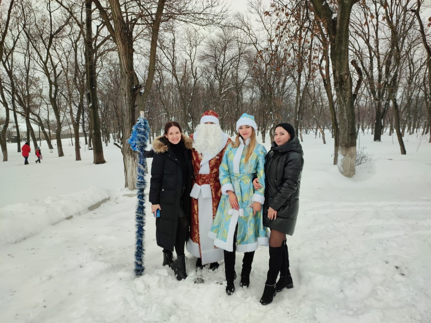 Погода ровеньки луганская. Марина Николаевна Ровеньки Луганская народная Республика. Ровеньки группа. Ровеньки русская Весна 2014. Ровеньки Дзержинка 2014 год Весна.